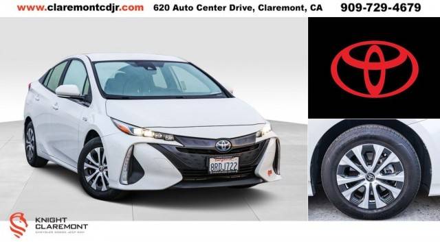 2020 Toyota Prius Prime LE FWD photo