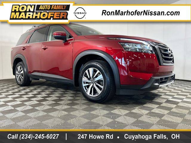 2023 Nissan Pathfinder SL 4WD photo