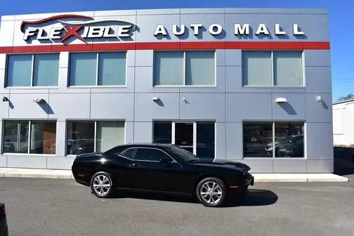 2023 Dodge Challenger SXT AWD photo