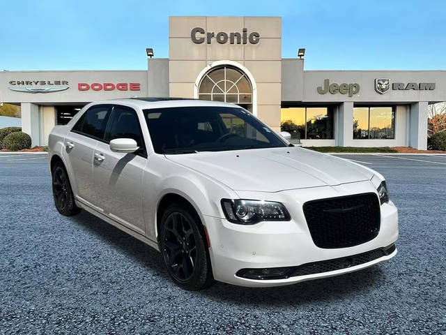2023 Chrysler 300 300S RWD photo