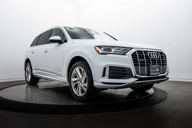 2023 Audi Q7 Premium AWD photo