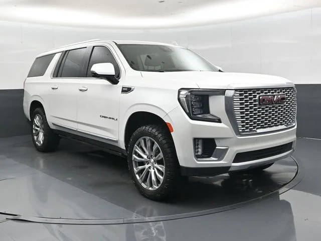 2023 GMC Yukon XL Denali 4WD photo