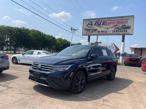 2023 Volkswagen Tiguan SE FWD photo