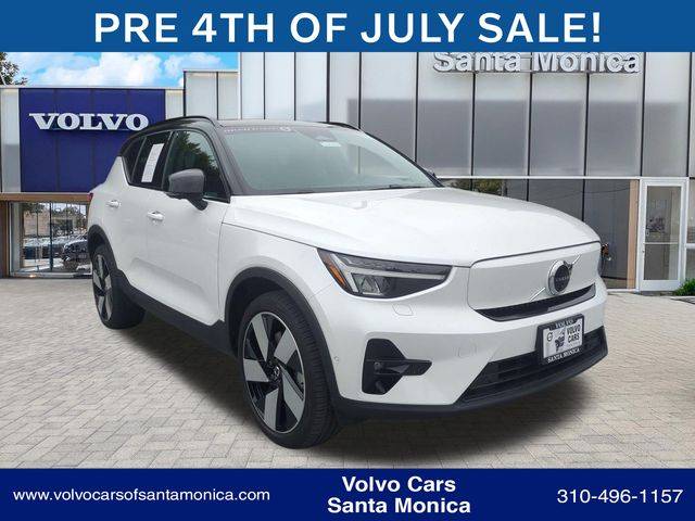 2023 Volvo XC40 Recharge Pure Electric Plus AWD photo