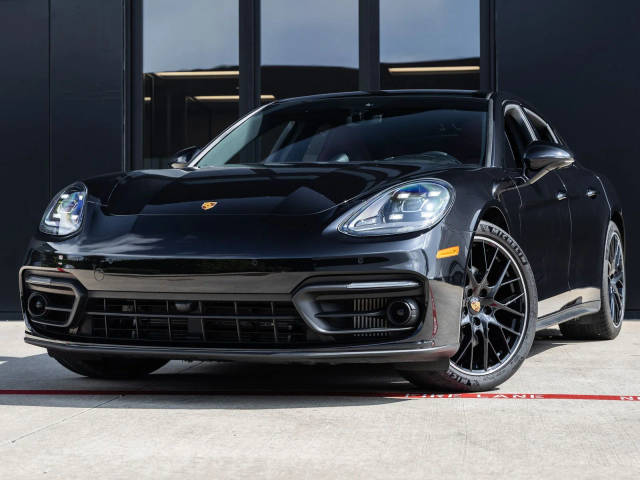 2023 Porsche Panamera 4S AWD photo