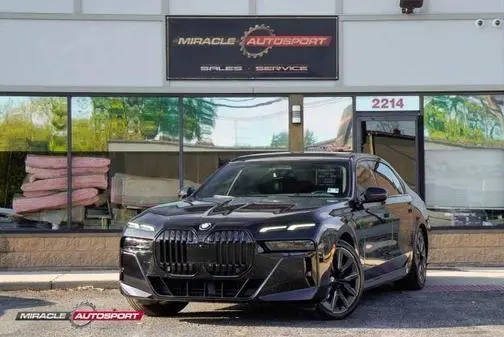 2023 BMW 7 Series 760i xDrive AWD photo