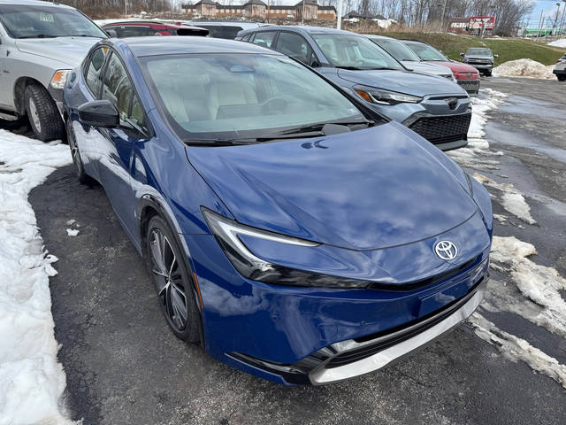 2023 Toyota Prius XLE FWD photo