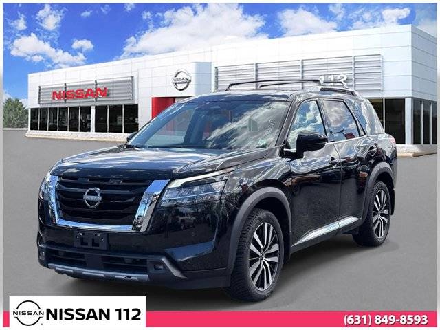 2023 Nissan Pathfinder Platinum 4WD photo