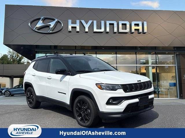 2023 Jeep Compass Altitude 4WD photo
