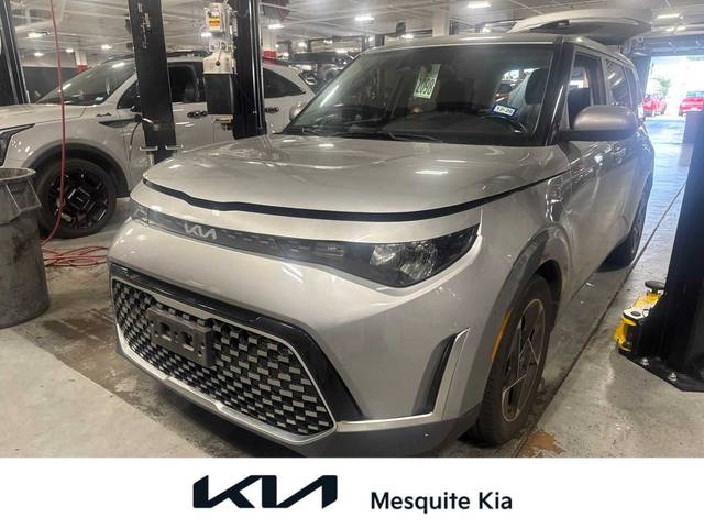 2023 Kia Soul EX FWD photo