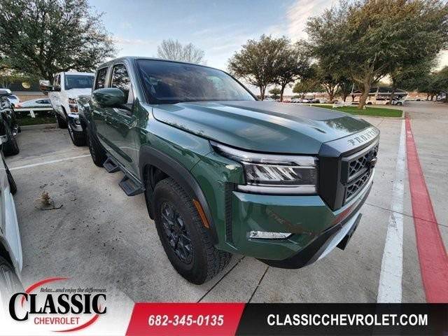 2023 Nissan Frontier PRO-4X 4WD photo