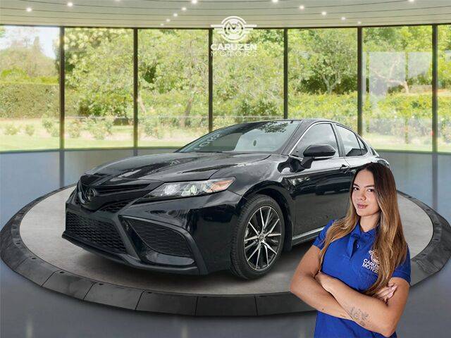 2023 Toyota Camry SE FWD photo