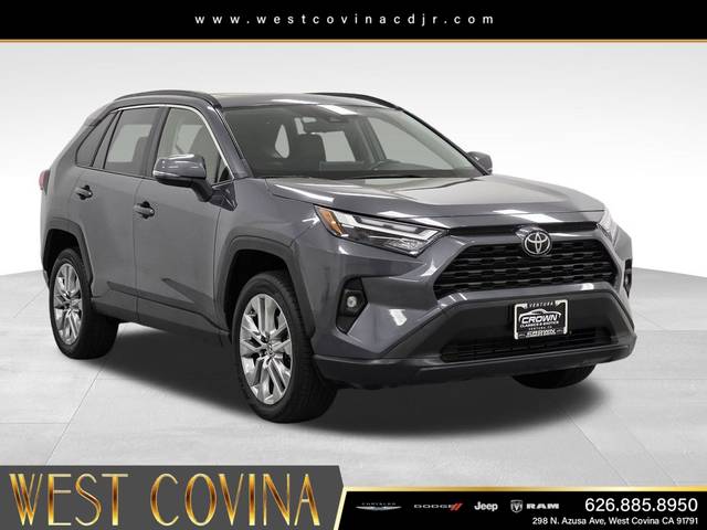 2023 Toyota RAV4 XLE Premium FWD photo