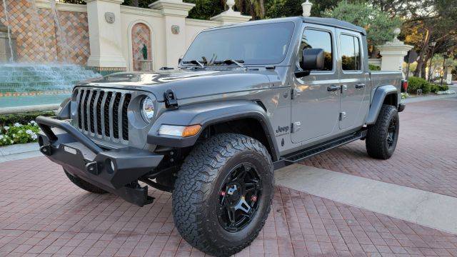2023 Jeep Gladiator Sport 4WD photo