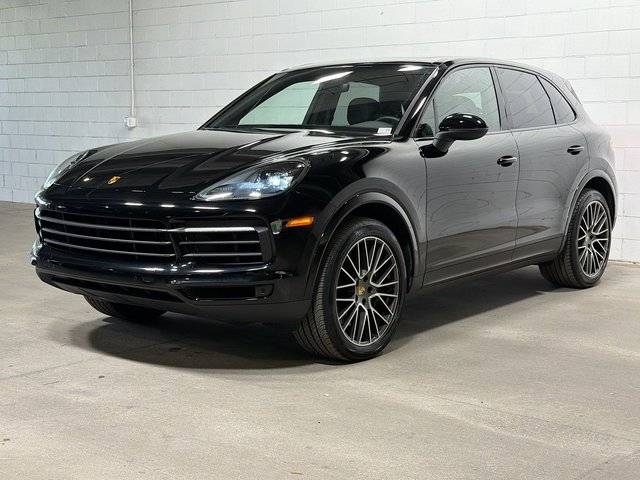 2023 Porsche Cayenne Platinum Edition AWD photo