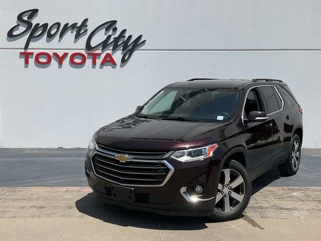 2021 Chevrolet Traverse LT Leather AWD photo