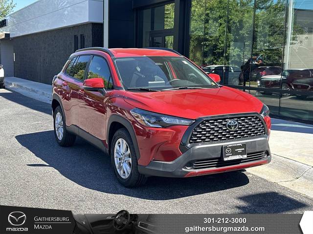 2023 Toyota Corolla Cross LE AWD photo