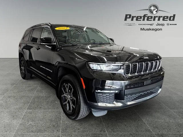 2023 Jeep Grand Cherokee L Limited 4WD photo