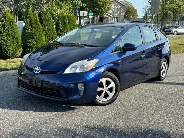 2015 Toyota Prius Four FWD photo