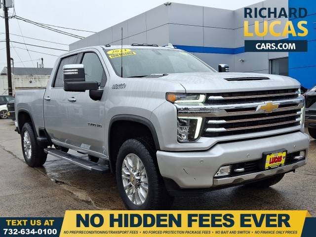 2023 Chevrolet Silverado 3500HD High Country 4WD photo