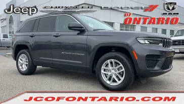 2023 Jeep Grand Cherokee Laredo RWD photo