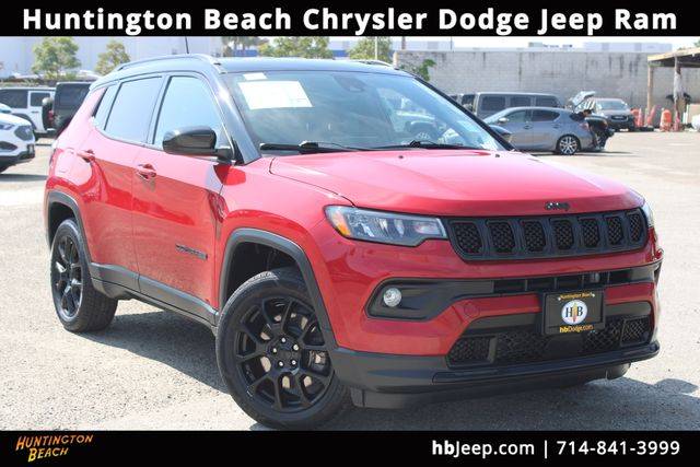 2023 Jeep Compass Altitude 4WD photo
