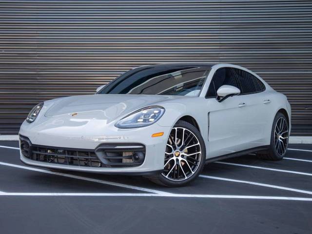 2023 Porsche Panamera Platinum Edition RWD photo