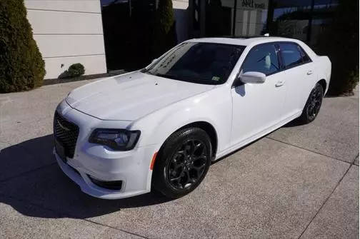 2023 Chrysler 300 Touring L AWD photo