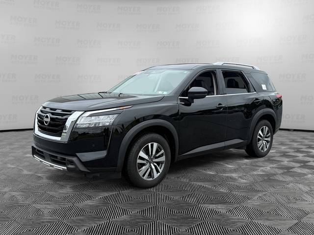 2023 Nissan Pathfinder SL 4WD photo