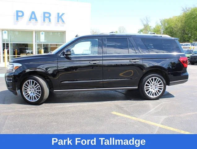 2023 Ford Expedition Max Limited 4WD photo