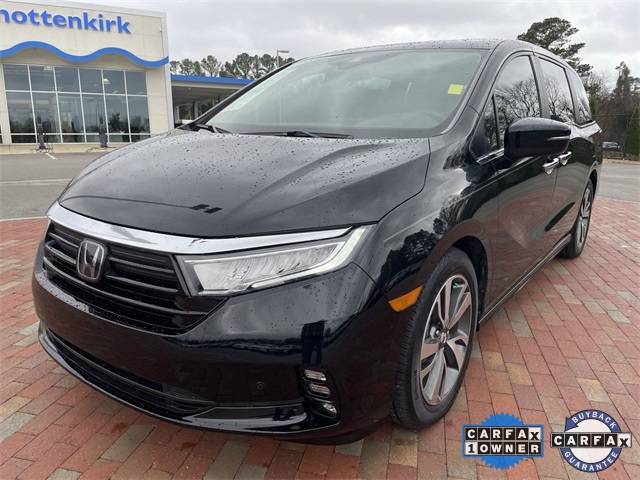 2023 Honda Odyssey Touring FWD photo