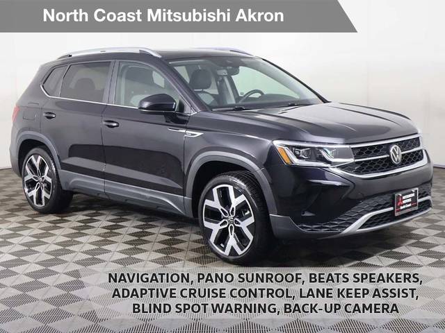 2023 Volkswagen Taos SEL AWD photo