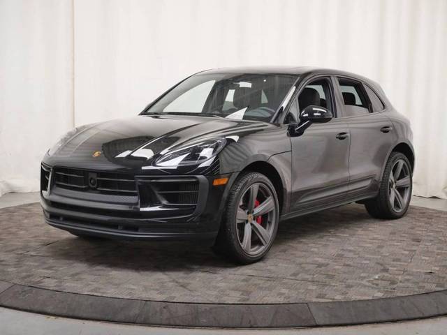 2023 Porsche Macan S AWD photo