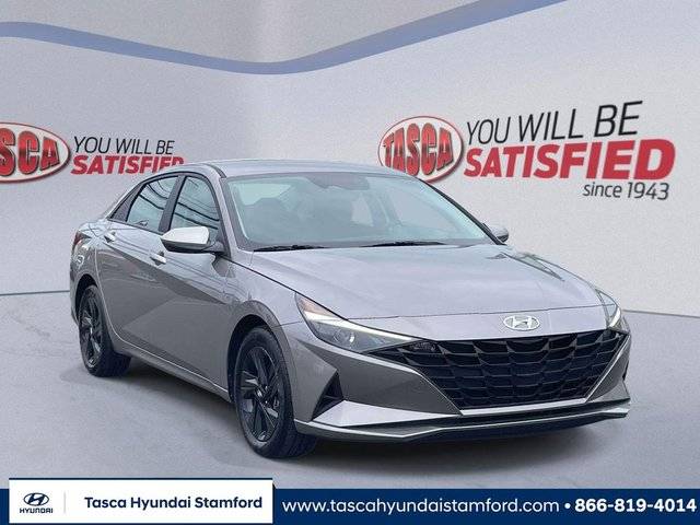 2023 Hyundai Elantra SEL FWD photo