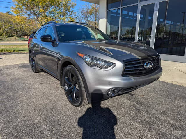 2015 Infiniti QX70  AWD photo