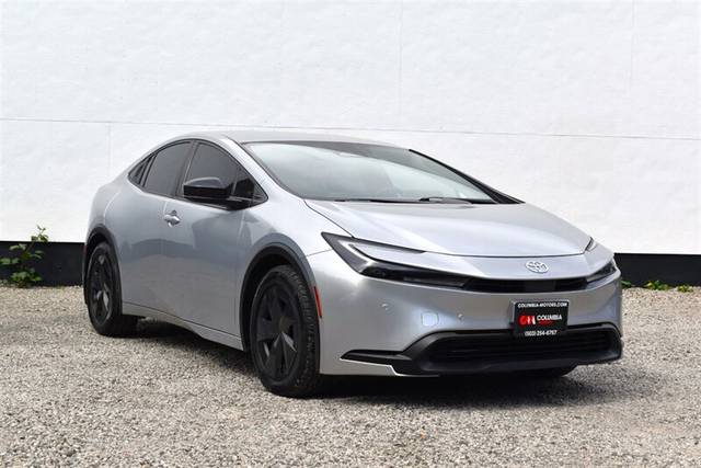 2023 Toyota Prius LE FWD photo