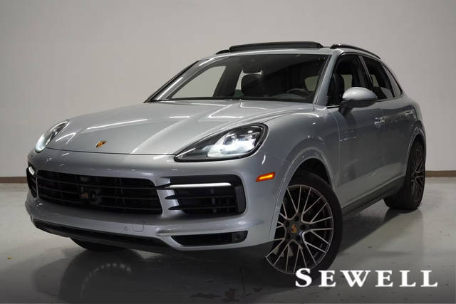 2023 Porsche Cayenne  AWD photo