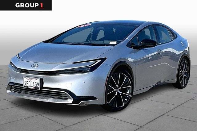 2023 Toyota Prius XLE FWD photo