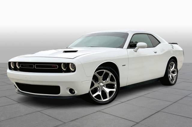 2015 Dodge Challenger R/T Plus RWD photo