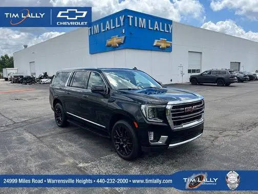 2023 GMC Yukon XL SLT 4WD photo
