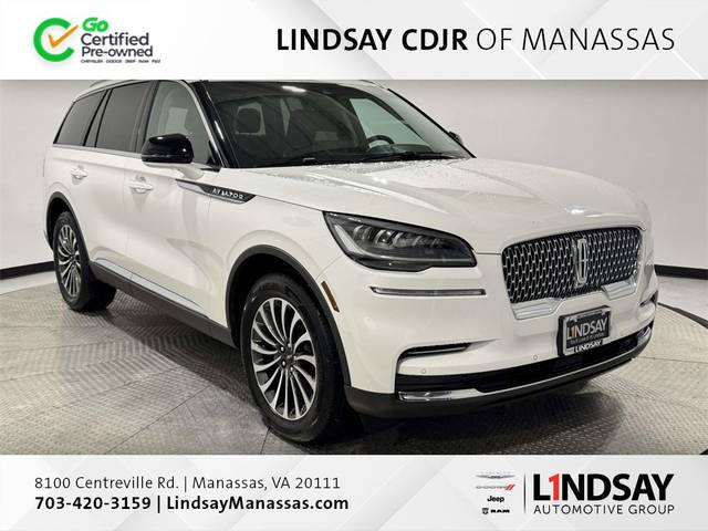 2023 Lincoln Aviator Standard AWD photo