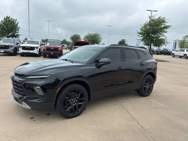 2023 Chevrolet Blazer LT FWD photo