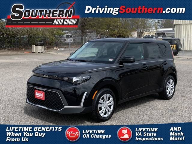 2023 Kia Soul LX FWD photo