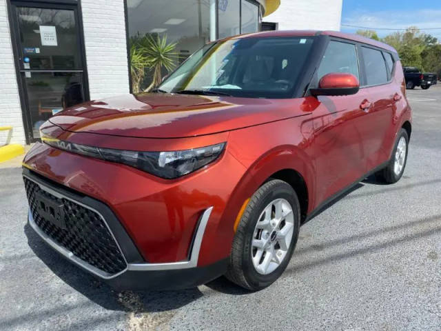 2023 Kia Soul LX FWD photo