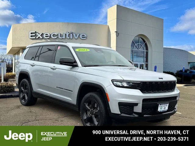 2023 Jeep Grand Cherokee L Altitude 4WD photo