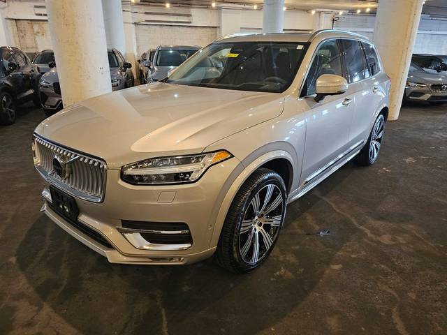 2023 Volvo XC90 Ultimate AWD photo
