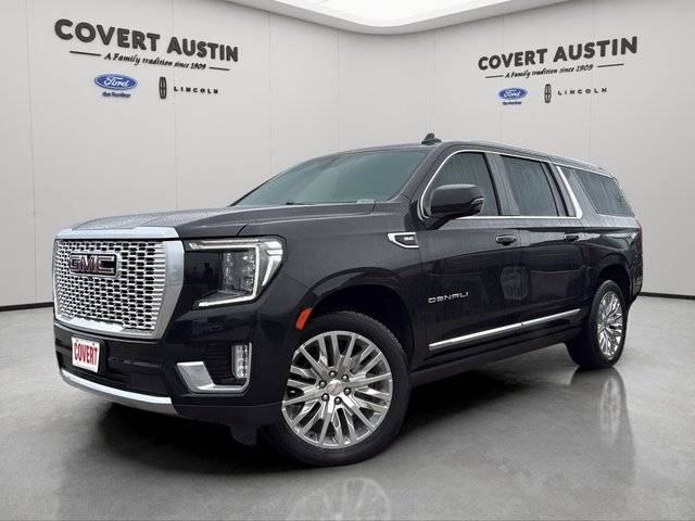 2023 GMC Yukon XL Denali 4WD photo