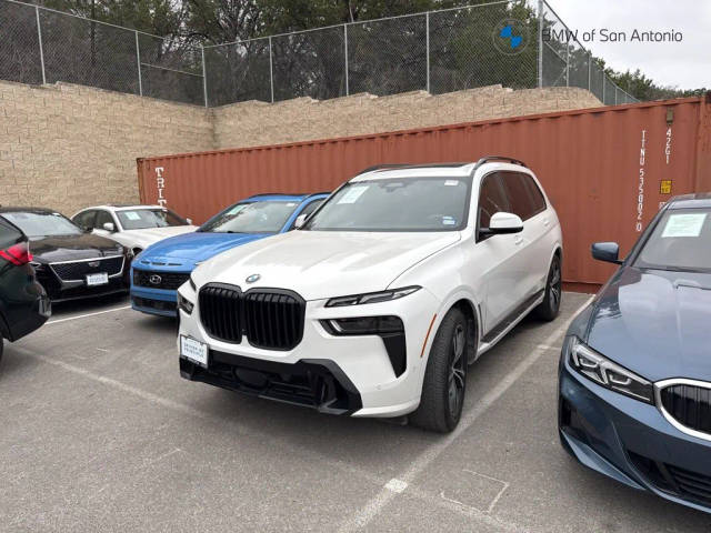 2023 BMW X7 xDrive40i AWD photo