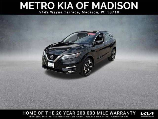 2022 Nissan Rogue Sport SL AWD photo