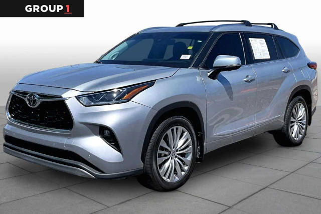 2023 Toyota Highlander Platinum AWD photo